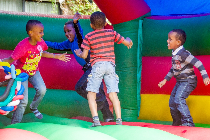 kids-bouncing-castle