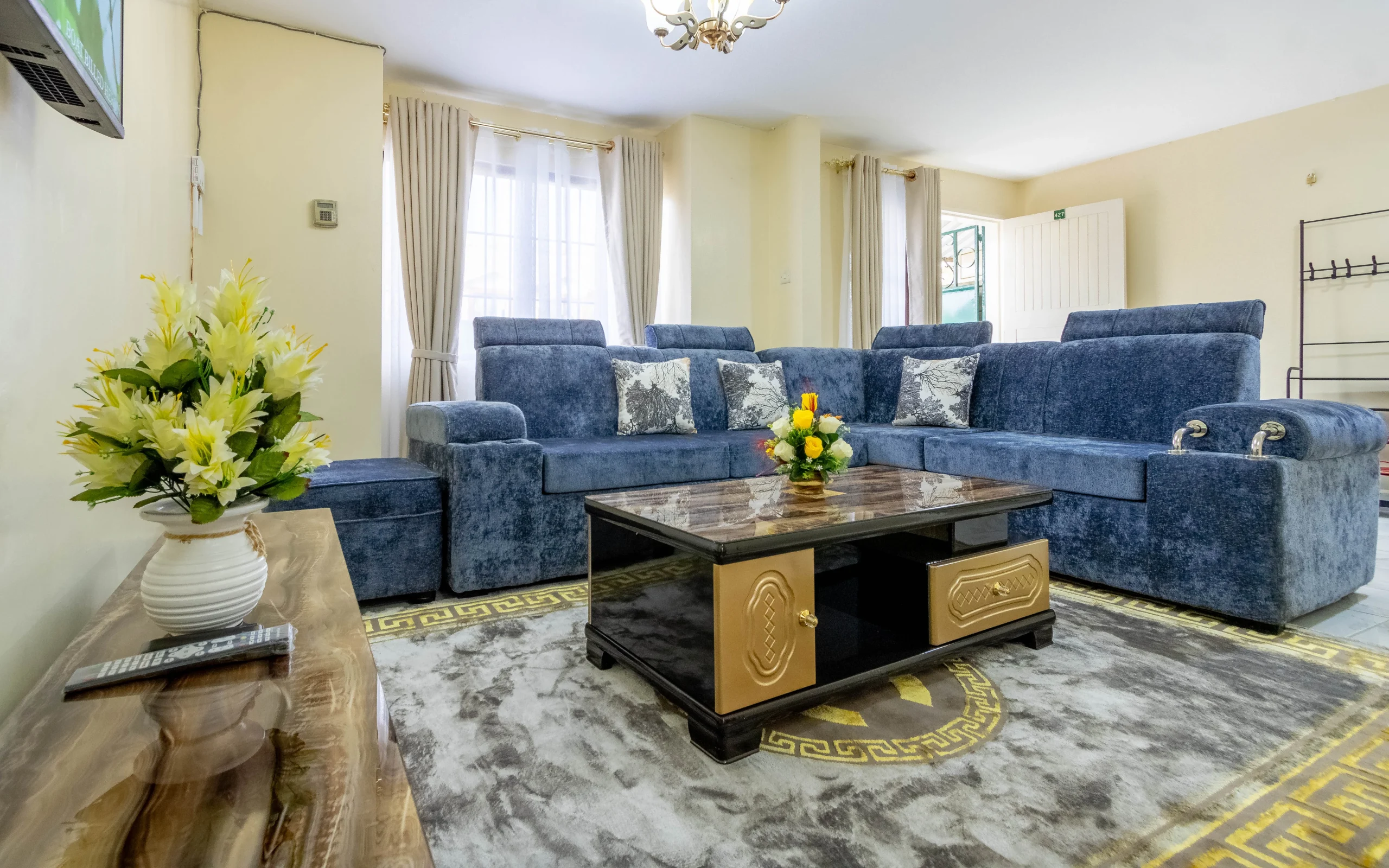 nyayo_estate_furnished_3_bedroom_airbnb